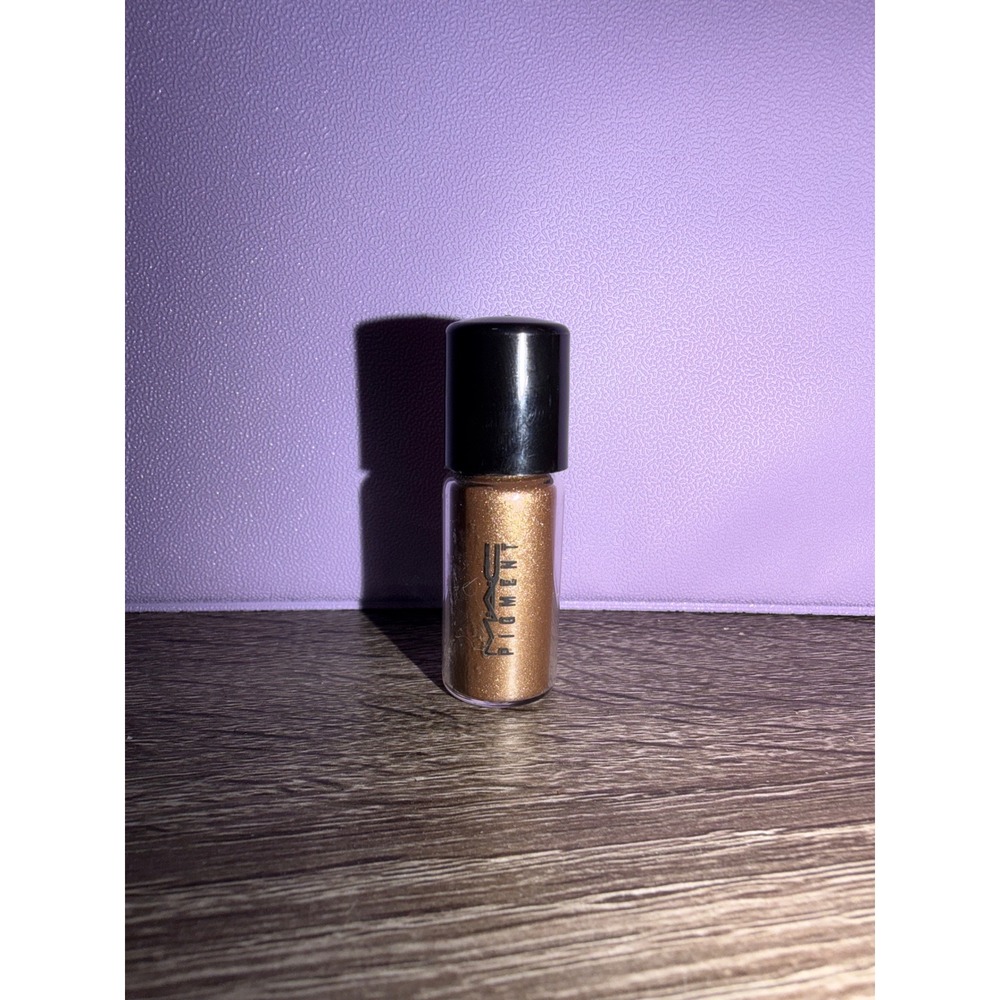 MAC Pigment Makeup Museum Bronze Loose‎ Glitter Eyeshadow Shimmer eye face